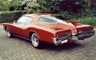 buick_riviera_71.jpg